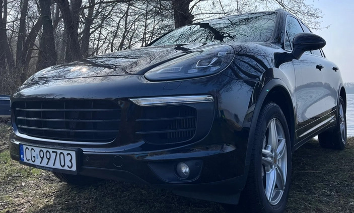 Porsche Cayenne cena 160000 przebieg: 190000, rok produkcji 2016 z Grudziądz małe 781
